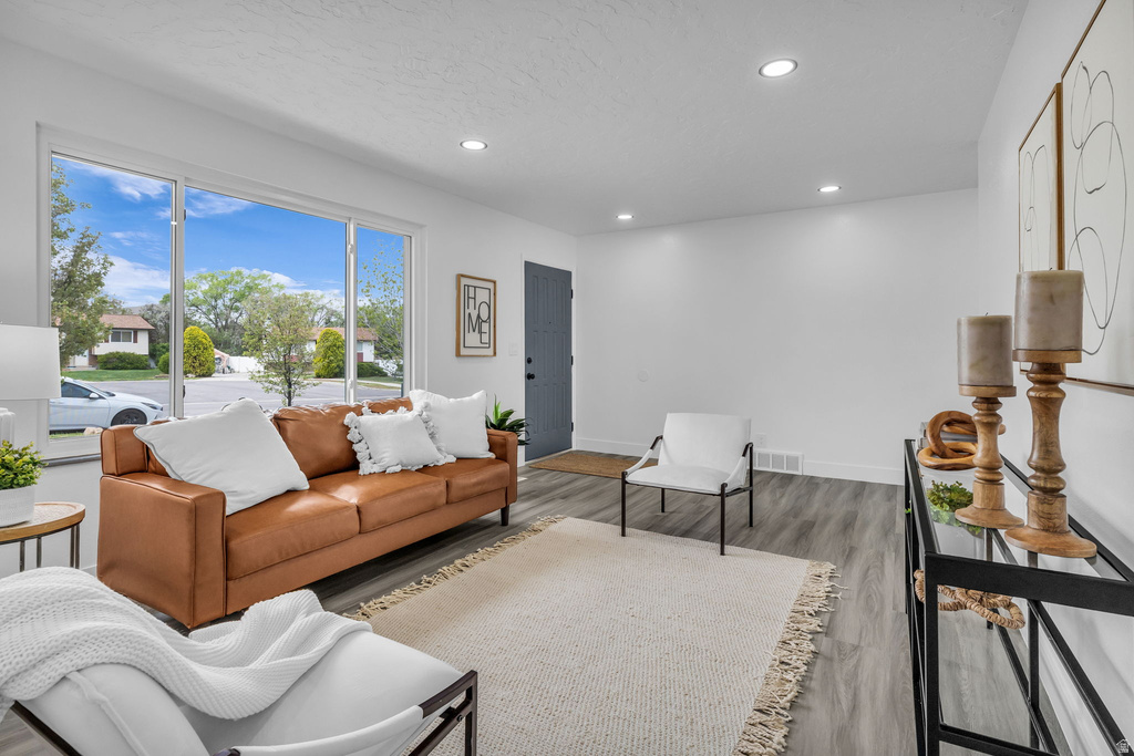 3633 S TOOLSON DR Salt Lake City, UT 84109