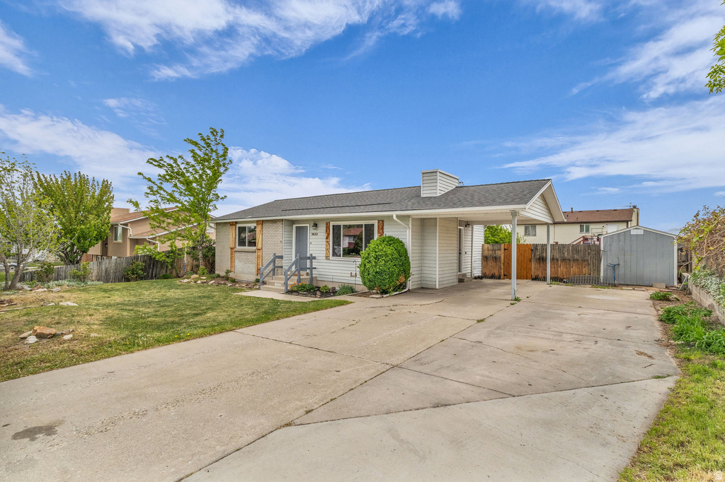 3633 S TOOLSON DR Salt Lake City, UT 84109