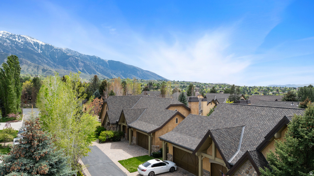 3168 E BAVARIAN CT Sandy, UT 84093