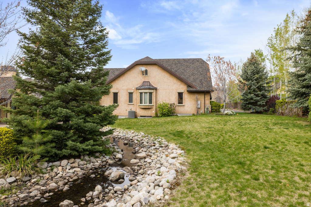 3168 E BAVARIAN CT Sandy, UT 84093