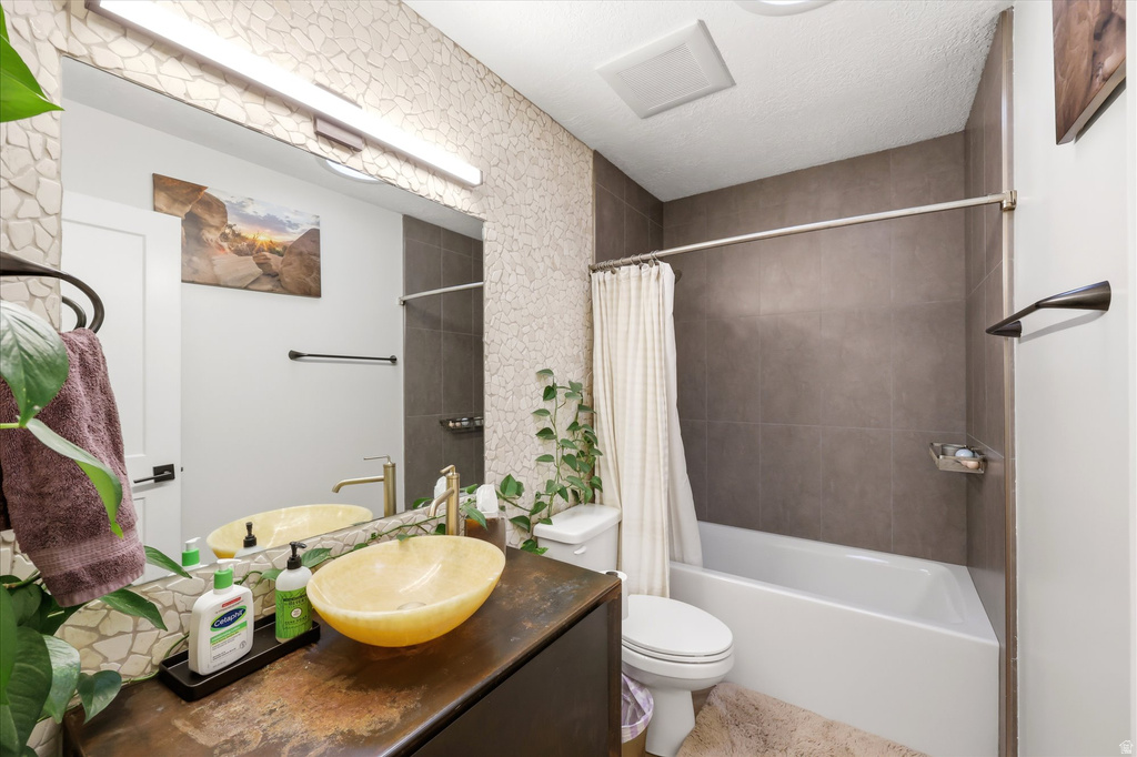 10873 S LOSTWOOD DR Sandy, UT 84092