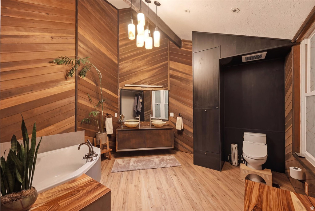 10873 S LOSTWOOD DR Sandy, UT 84092