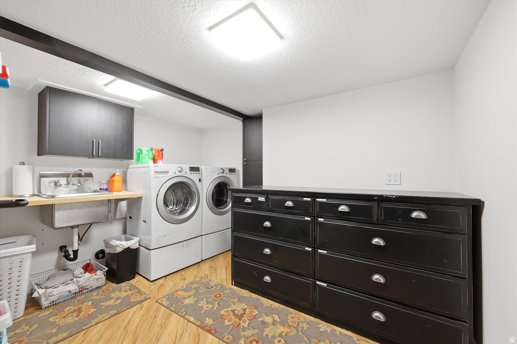 10873 S LOSTWOOD DR Sandy, UT 84092