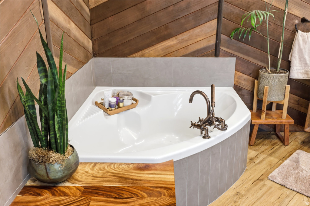 10873 S LOSTWOOD DR Sandy, UT 84092