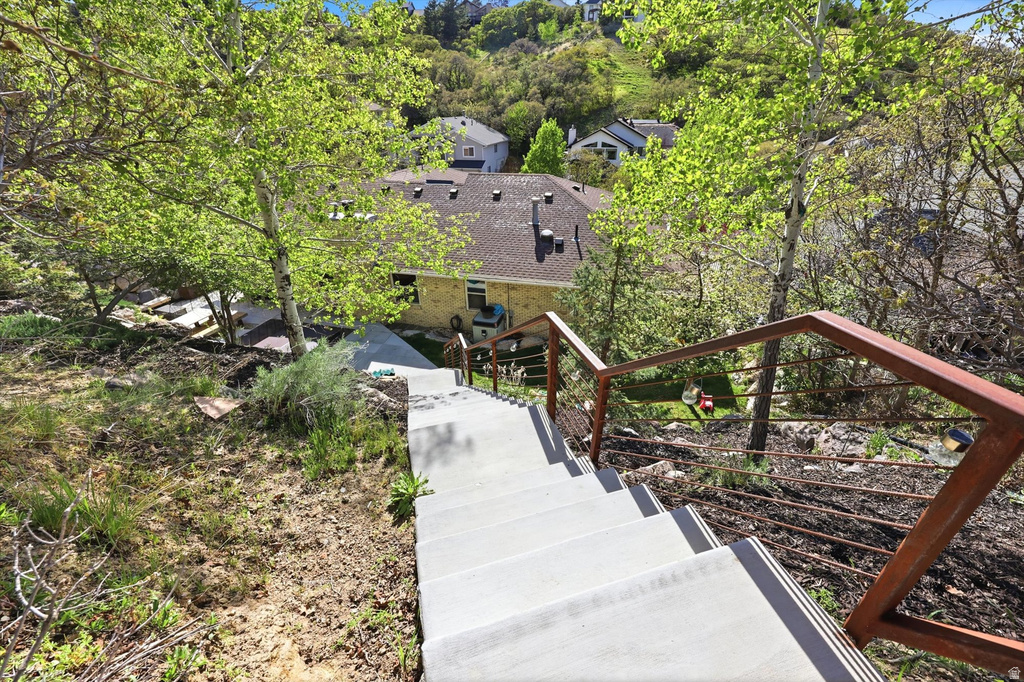 10873 S LOSTWOOD DR Sandy, UT 84092