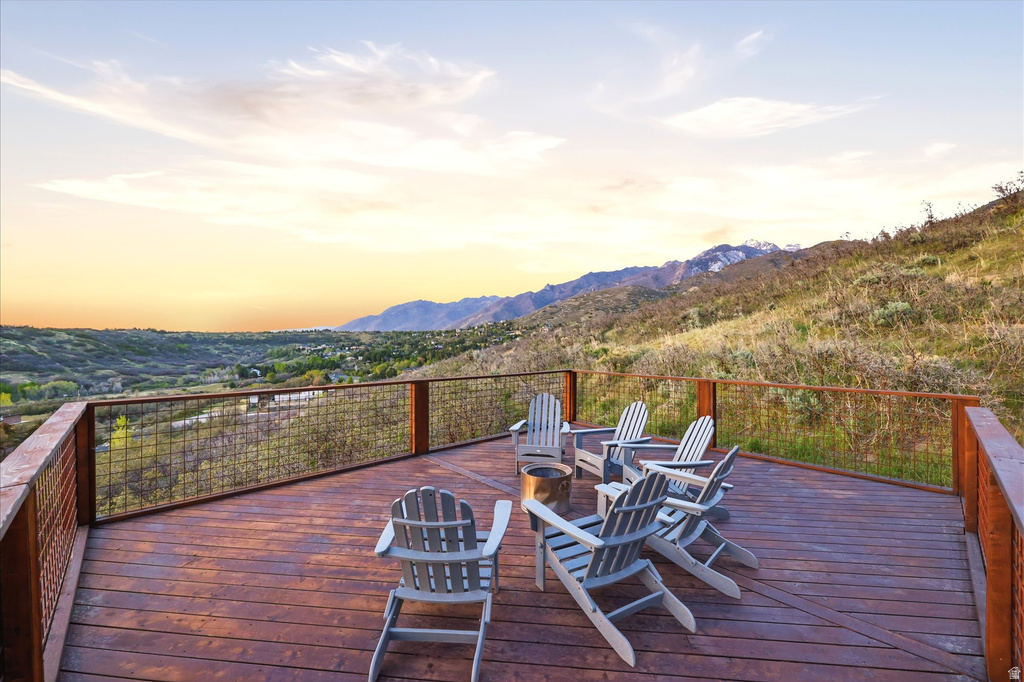 10873 S LOSTWOOD DR Sandy, UT 84092