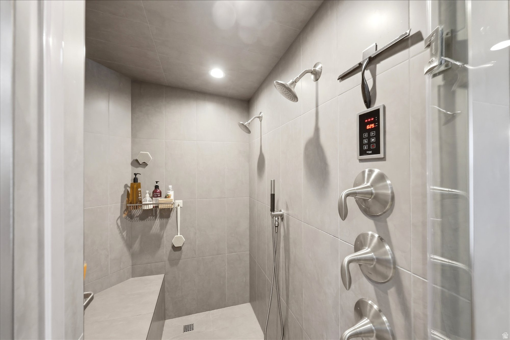 10873 S LOSTWOOD DR Sandy, UT 84092