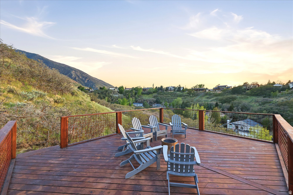 10873 S LOSTWOOD DR Sandy, UT 84092