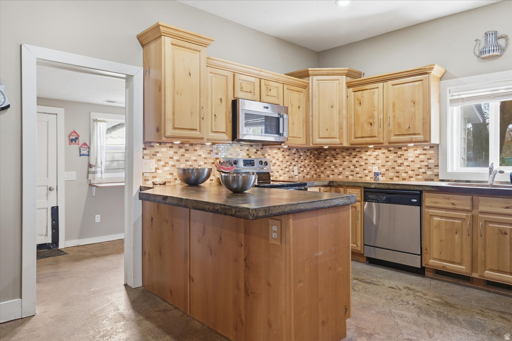 278 N 100 W Hyde Park, UT 84318