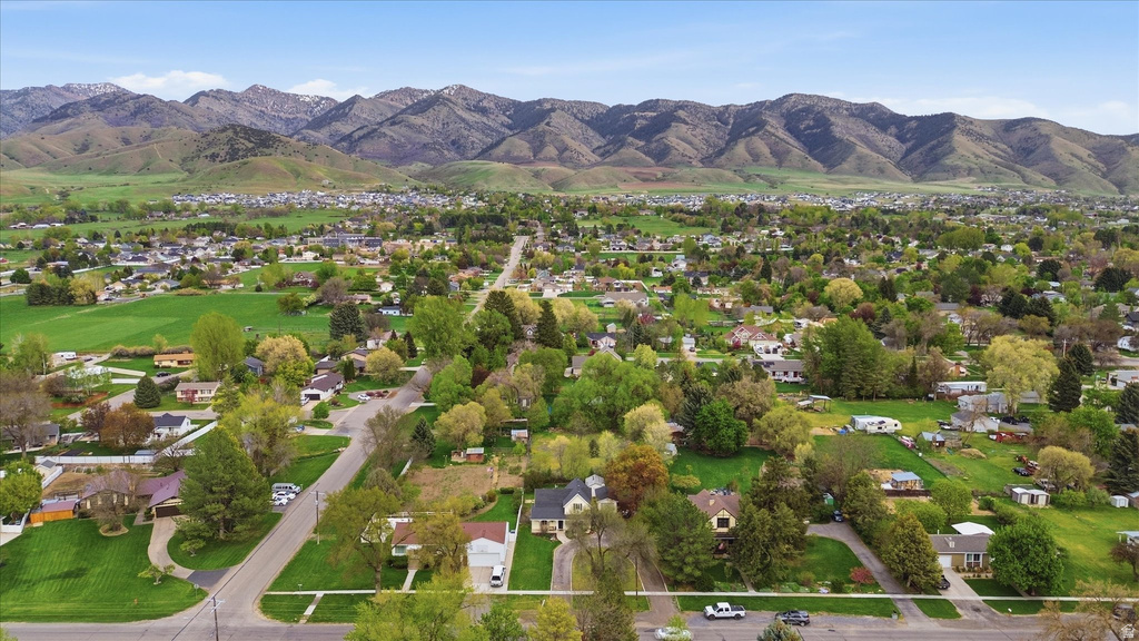 278 N 100 W Hyde Park, UT 84318