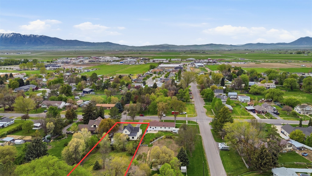 278 N 100 W Hyde Park, UT 84318