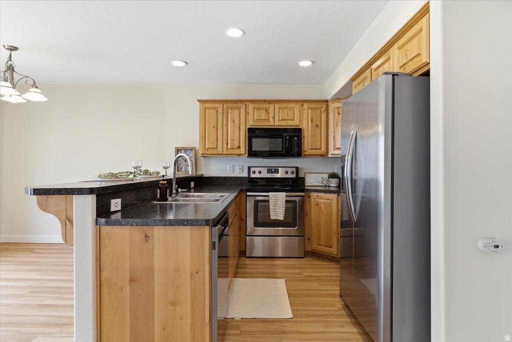 2082 N EVANS COVE LOOP Layton, UT 84041