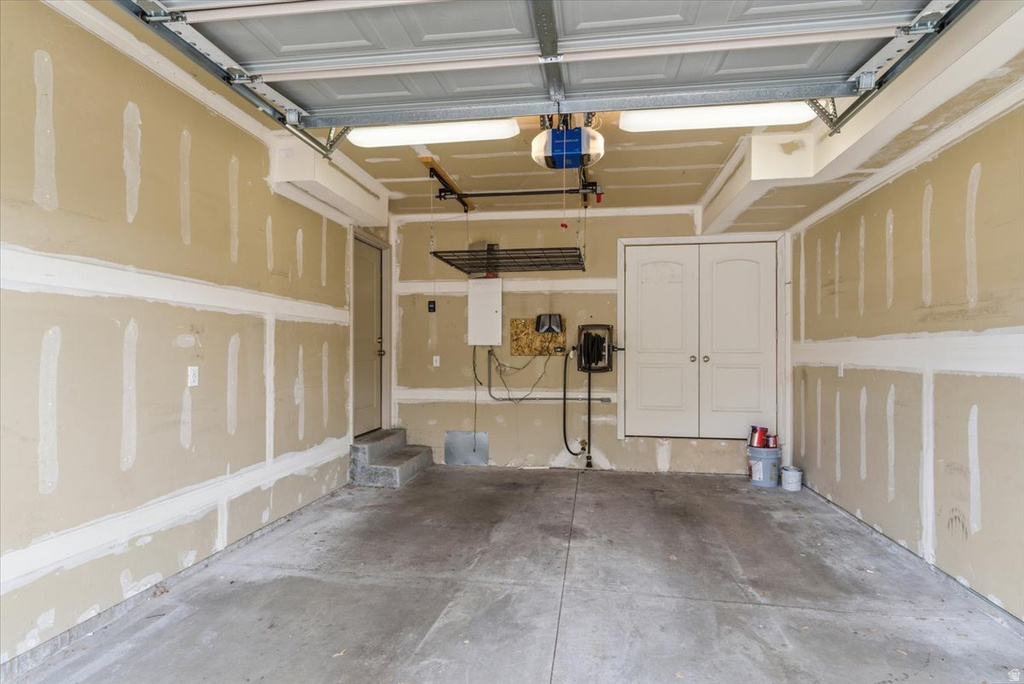 2082 N EVANS COVE LOOP Layton, UT 84041