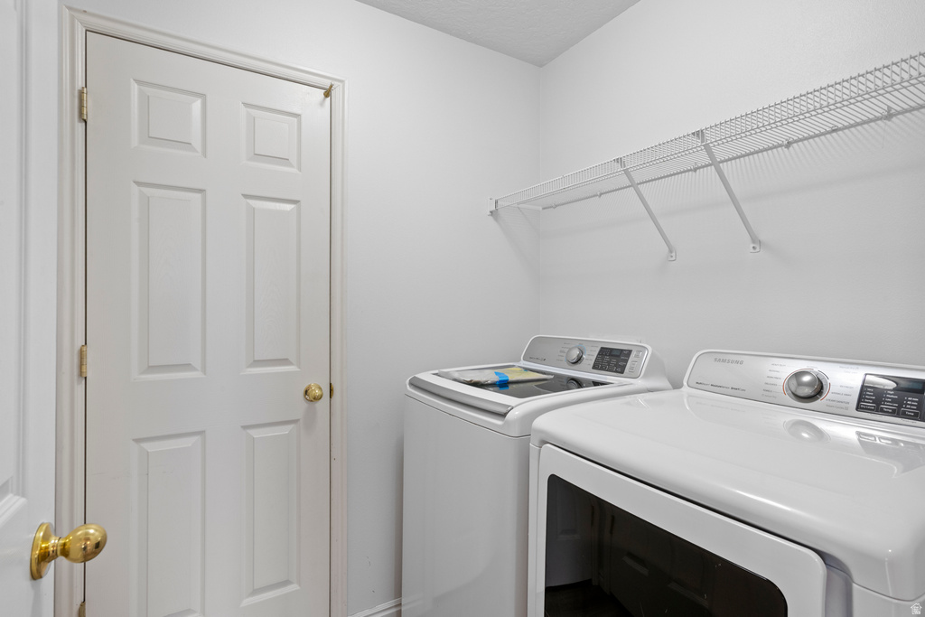 1432 W BRUNELLO DR Bluffdale, UT 84065