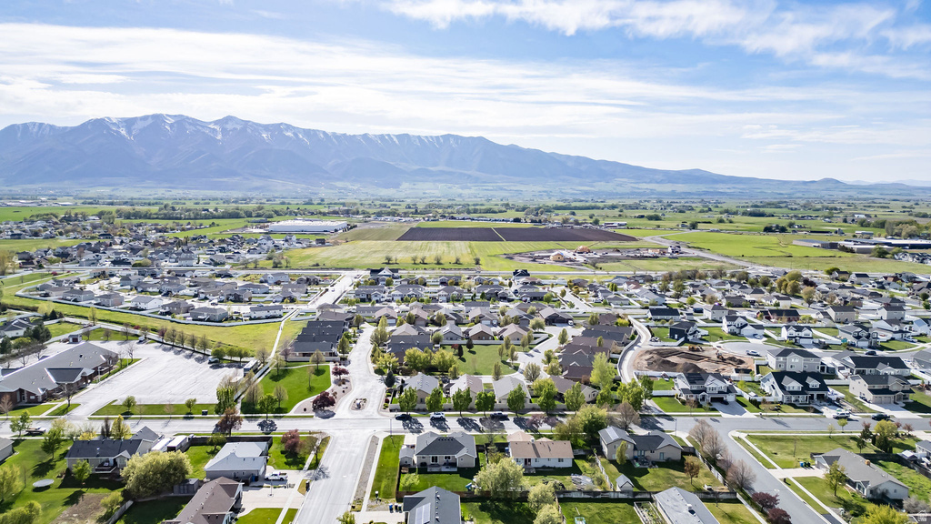 2758 S 1000 W Nibley, UT 84321