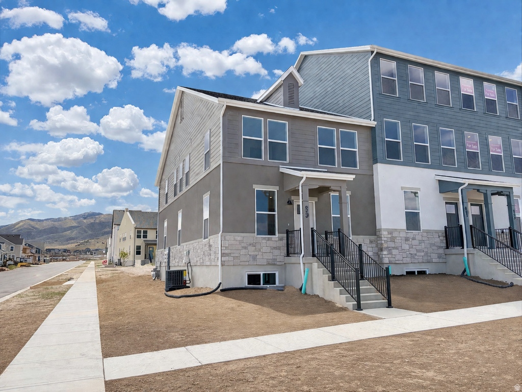 859 S MATHILDA DR #241 Saratoga Springs, UT 84045