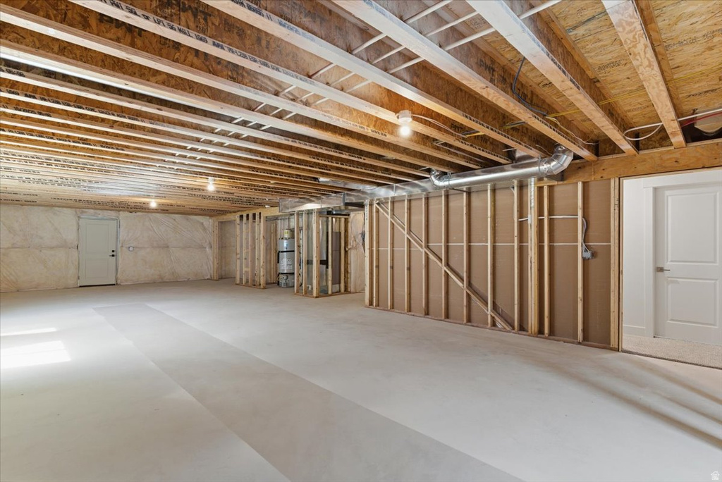 381 W 2100 S #46 Perry, UT 84302