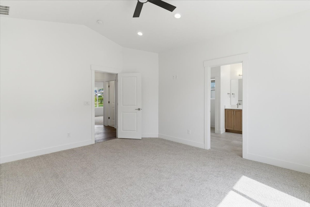 381 W 2100 S #46 Perry, UT 84302