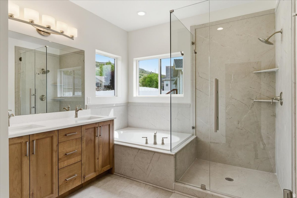 381 W 2100 S #46 Perry, UT 84302