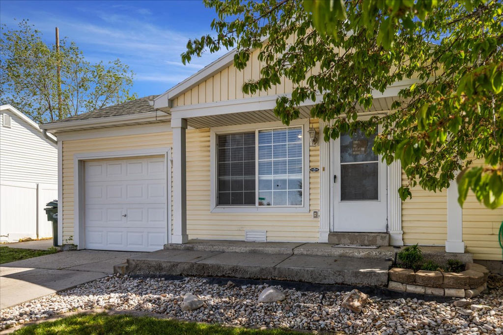 869 W 880 S Tooele, UT 84074
