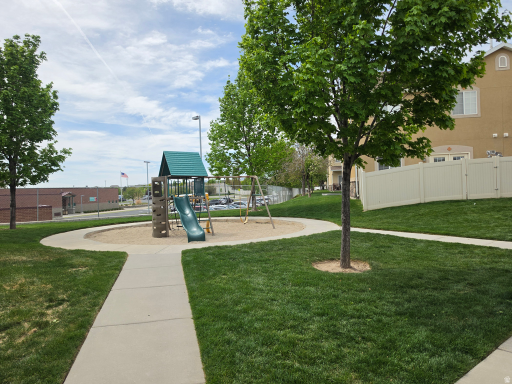 8769 S BROWN PARK DR West Jordan, UT 84081