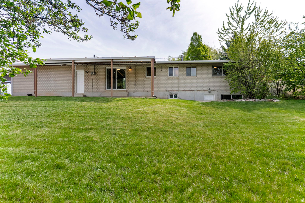 1170 S 1075 E Clearfield, UT 84015