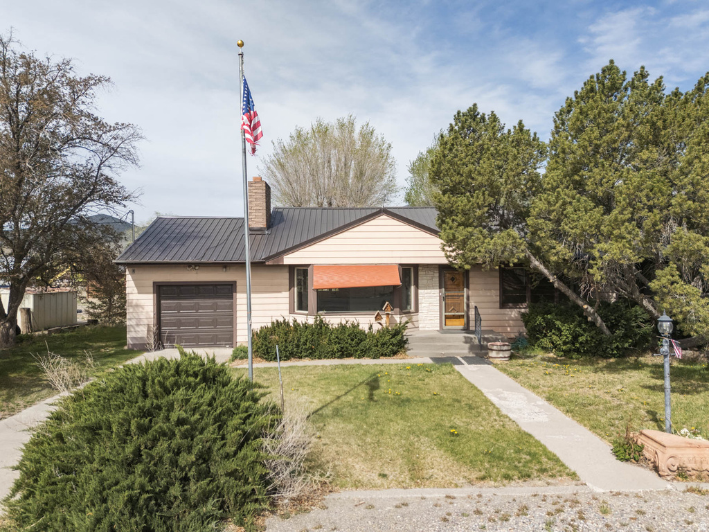210 S 100 W Circleville, UT 84723