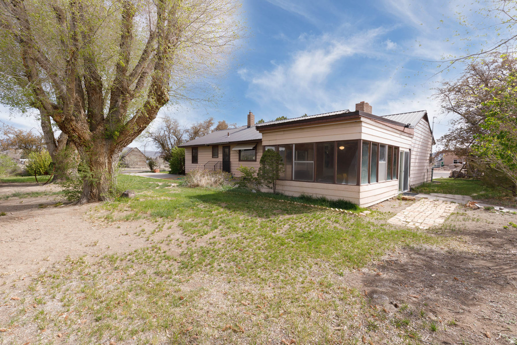 210 S 100 W Circleville, UT 84723