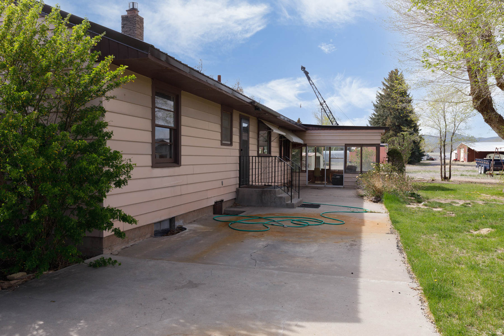 210 S 100 W Circleville, UT 84723