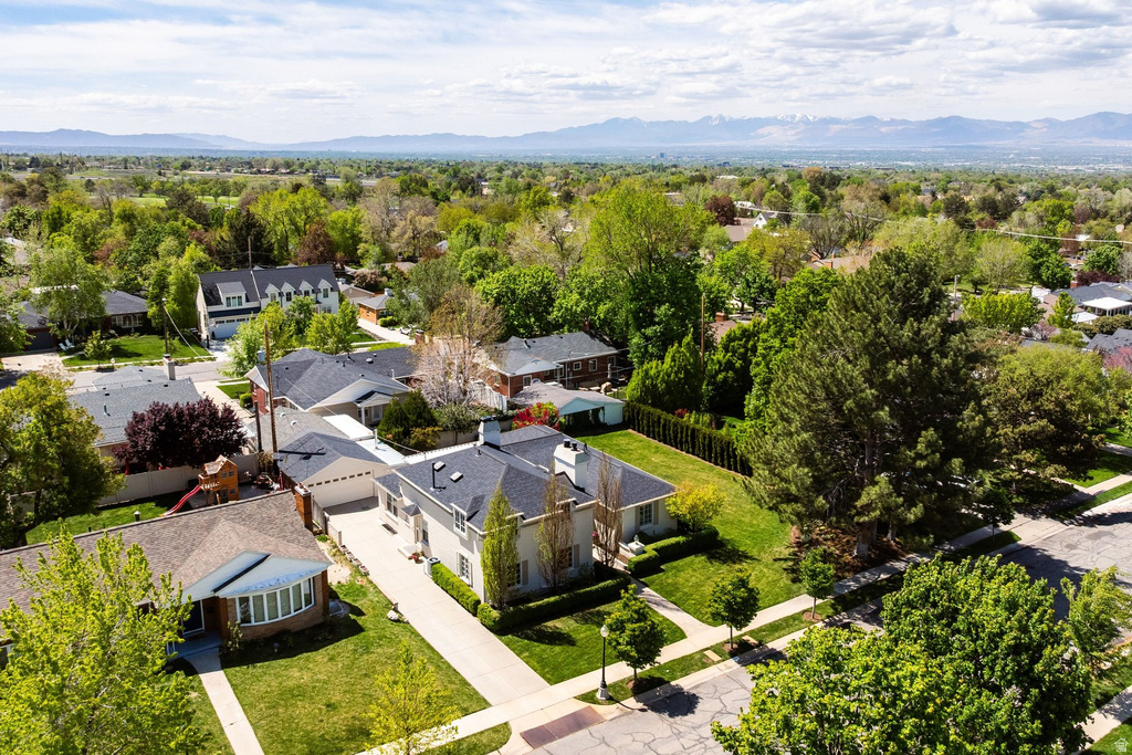 2390 E BERNADINE DR Salt Lake City, UT 84109