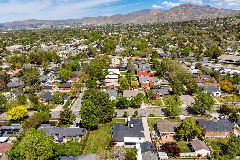 2390 E BERNADINE DR Salt Lake City, UT 84109