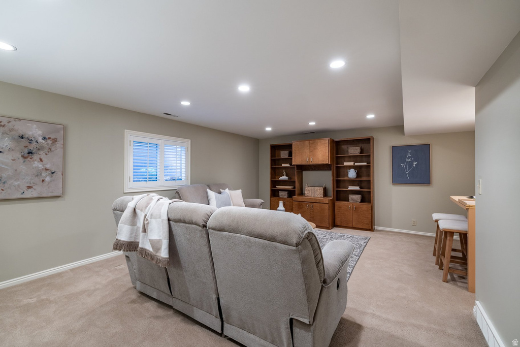 2390 E BERNADINE DR Salt Lake City, UT 84109