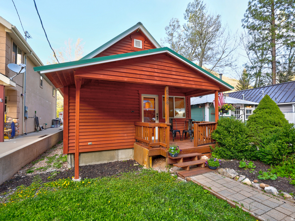 6758 FAIRFAX DR Provo, UT 84604