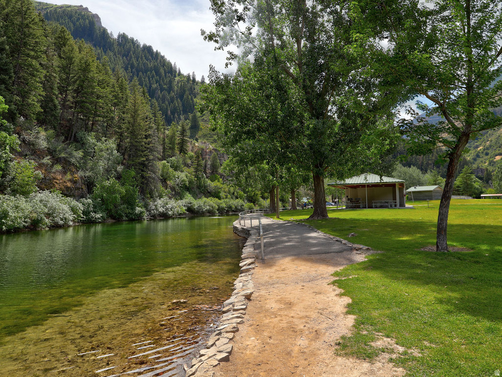 6758 FAIRFAX DR Provo, UT 84604