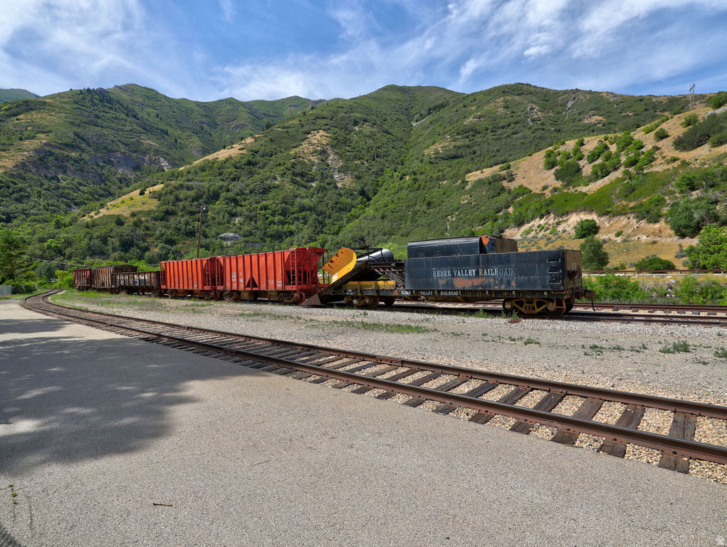 6758 FAIRFAX DR Provo, UT 84604