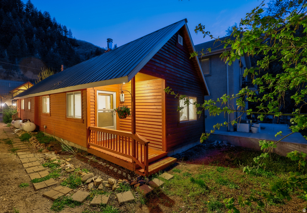 6758 FAIRFAX DR Provo, UT 84604