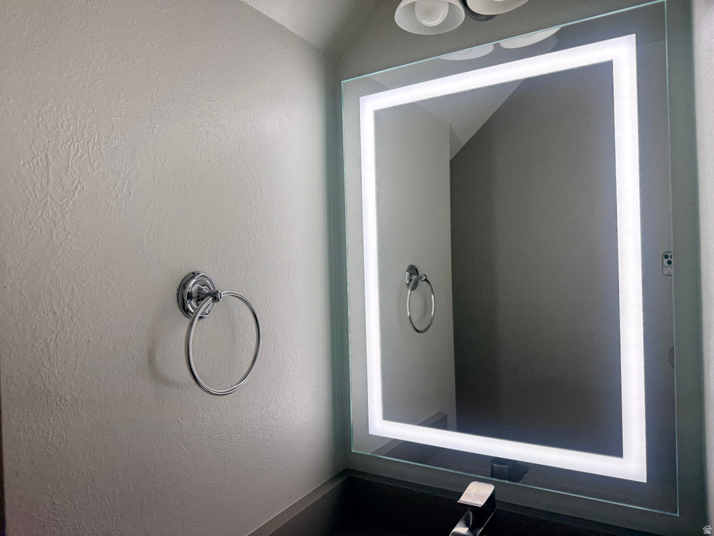 1432 N LANCELOT DR Provo, UT 84601