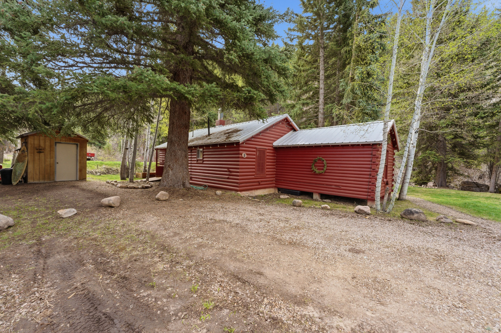 6631 PINE SPRINGS RD Kamas, UT 84036