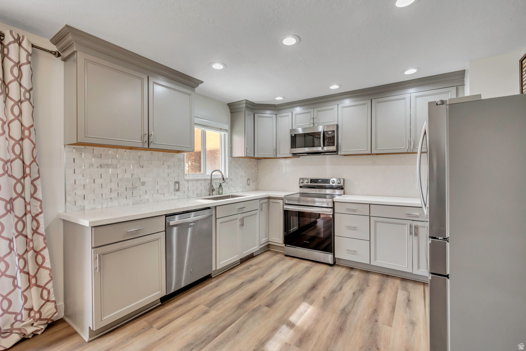 6621 S CYCLAMEN DR West Jordan, UT 84084