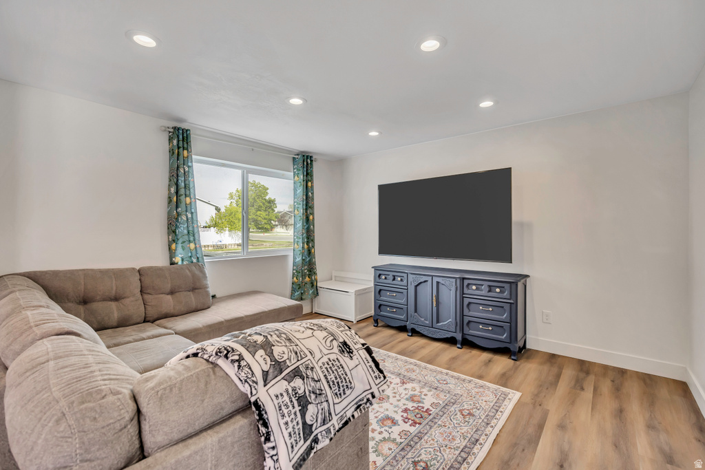 6621 S CYCLAMEN DR West Jordan, UT 84084