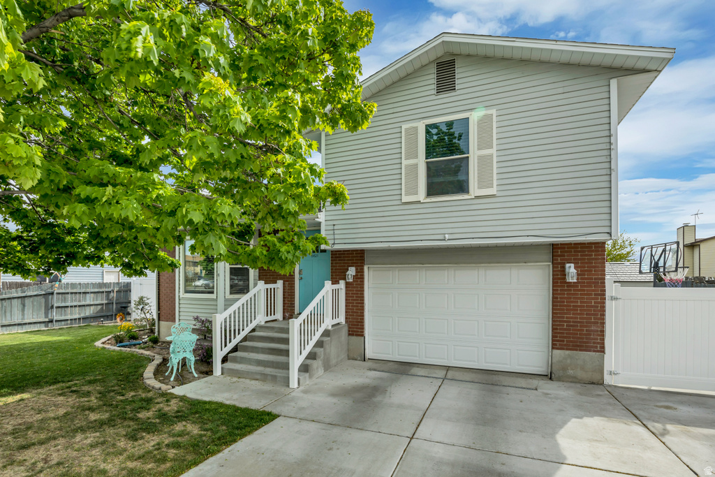 6621 S CYCLAMEN DR West Jordan, UT 84084