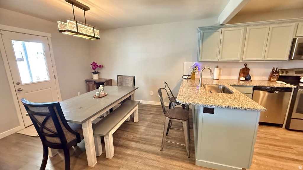 593 W FIRESIDE LN Stansbury Park, UT 84074