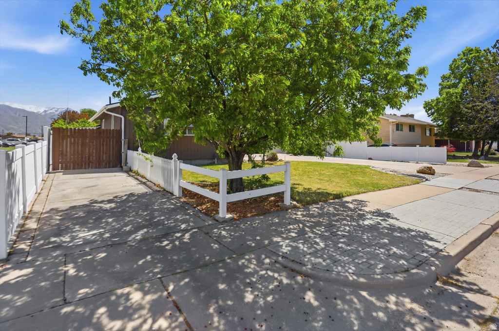 5108 S 2000 W Roy, UT 84067