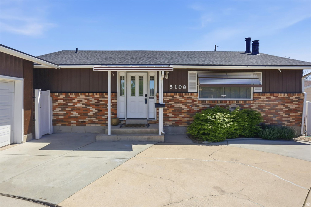 5108 S 2000 W Roy, UT 84067