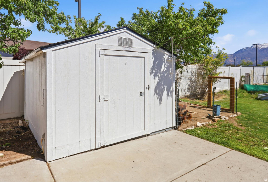 5108 S 2000 W Roy, UT 84067