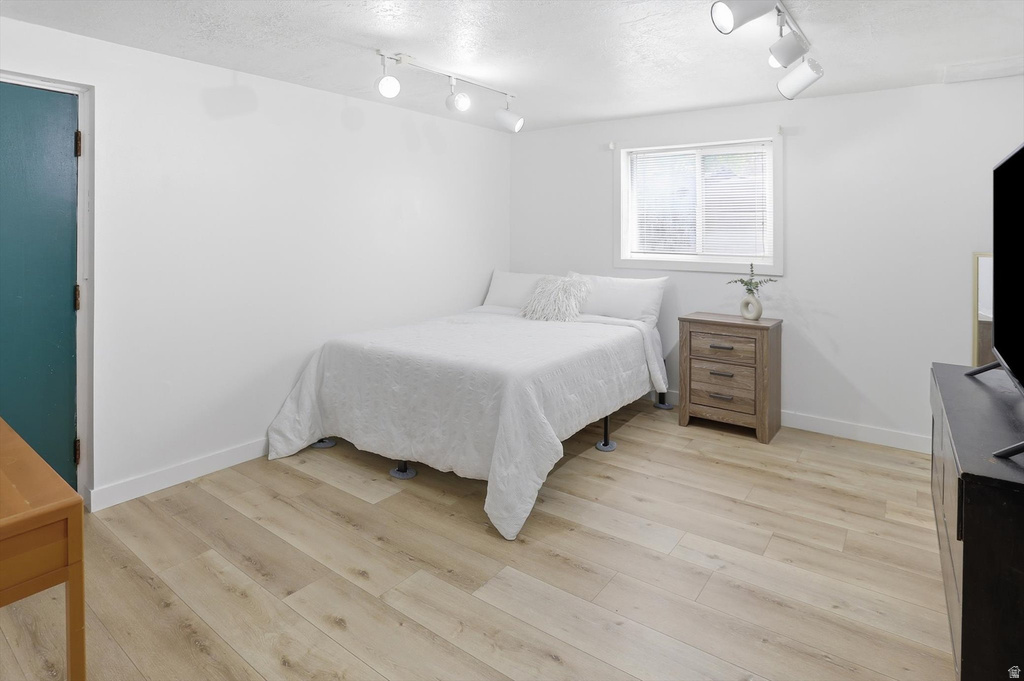 5108 S 2000 W Roy, UT 84067