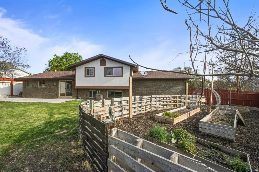 1639 W 4575 S Roy, UT 84067