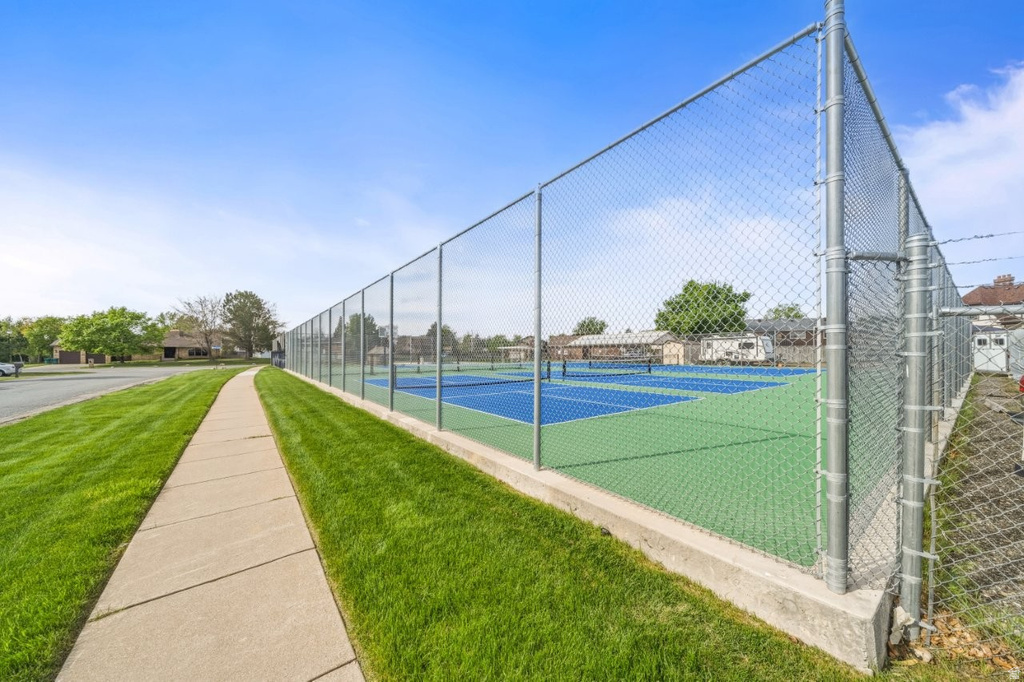 1639 W 4575 S Roy, UT 84067