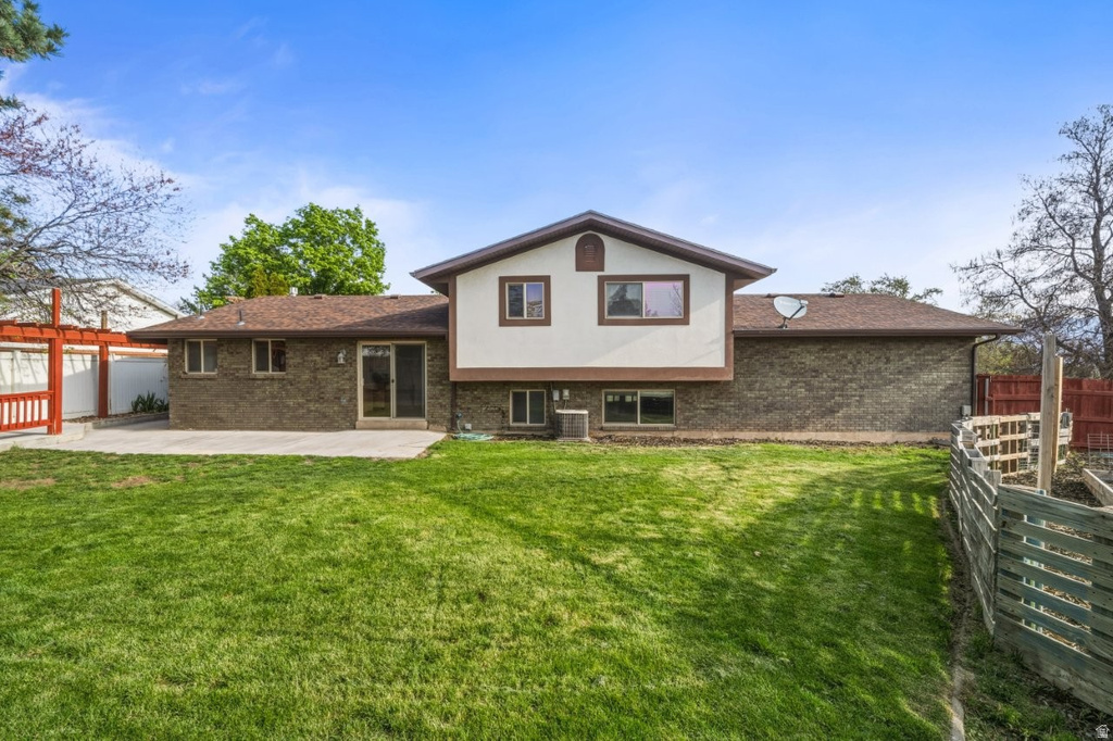 1639 W 4575 S Roy, UT 84067