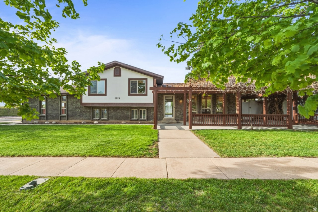 1639 W 4575 S Roy, UT 84067